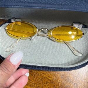 Stylish Gold Frame Yellow Lens Sunglasses